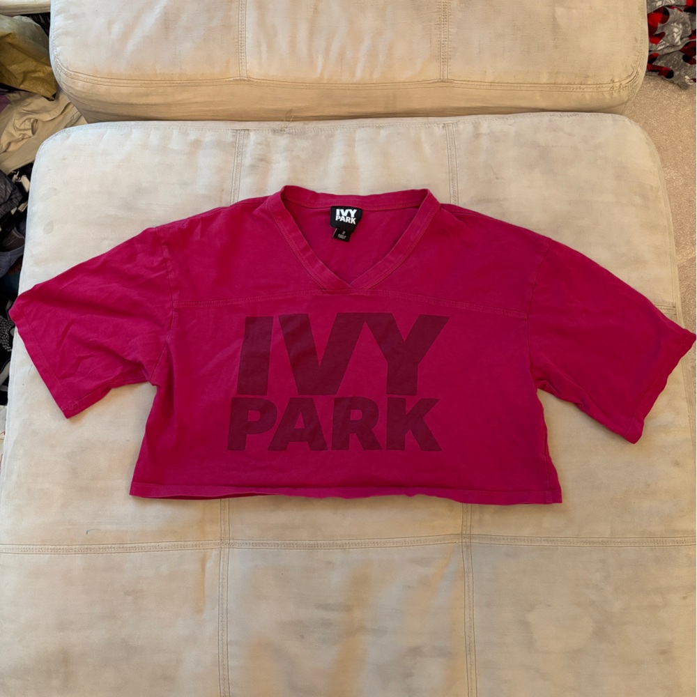IVY PARK Cropped Women’s Size Small Pink Short Sleeve Tee